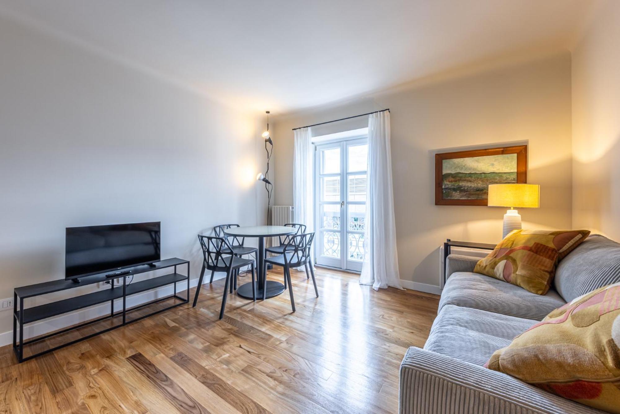 Brera - Elegante In Via Moscova Apartment